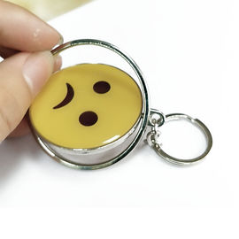 รอยยิ้มโลโก้ที่กำหนดเองพวงกุญแจโลโก้วงกลมสีเหลืองด้วยโลหะเป็นมิตรกับสิ่งแวดล้อม