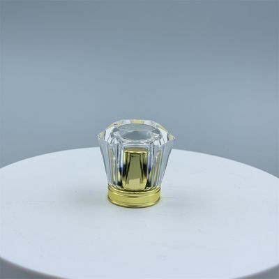 ซื้อ Fea15 Model 15 mm Non Spill Aluminium-Plastic Perfume Bottle Cap with Customizable Logo online manufacture