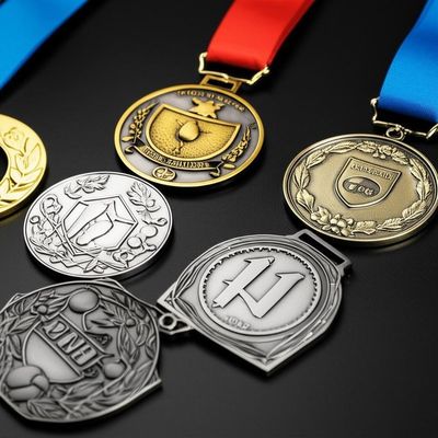 ซื้อ Customized Design Metal Award Medal with 2mm Thickness and 7-10 Business Days Production online manufacture