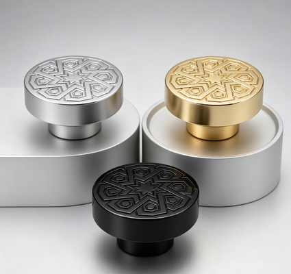 Luxury FEA15 Perfume Bottle Cap Zinc Alloy Round Flat Cap With Embossed Carved Pattern Electroplated Fragrance Lid Custom Zamac perfume Cap